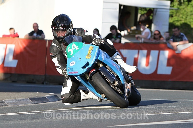  - Saturday Practice Newcomers/Supertwins