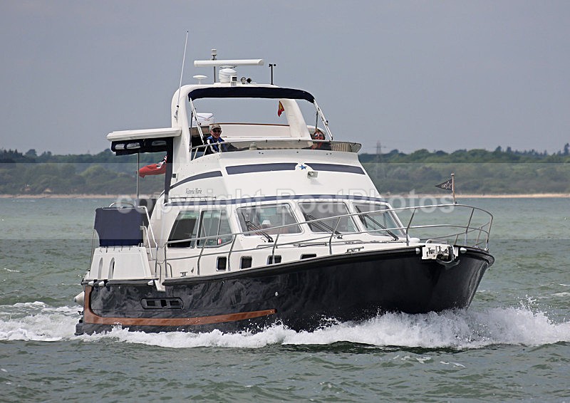130609 VICTORIA MARIE WT7A2036 - Flybridge Cruisers