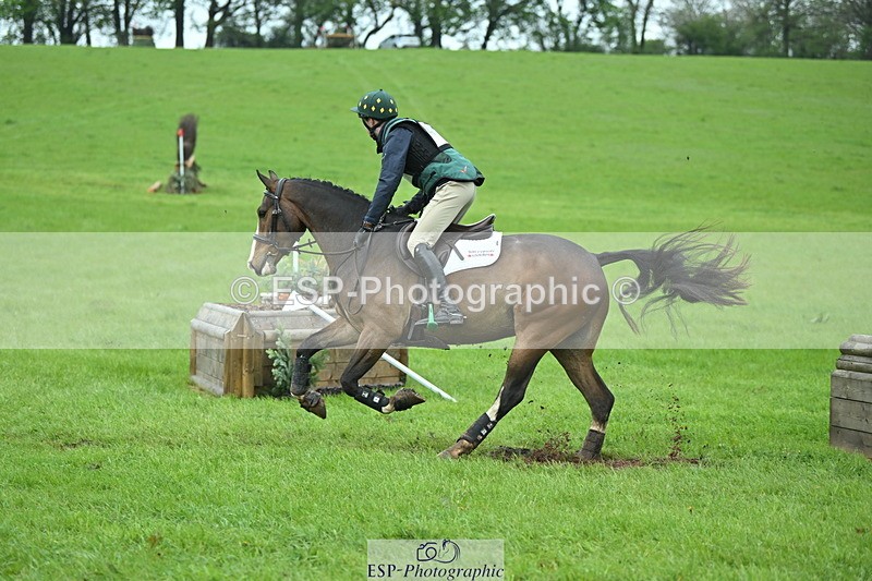 250419-105144-08081 - 425-Ollie.Martin-MIH.POP.SOCKS