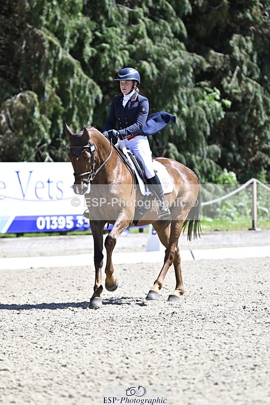 250522A-150415-03758 - D-402-Isabelle.Cook-CYMOON.F.Z