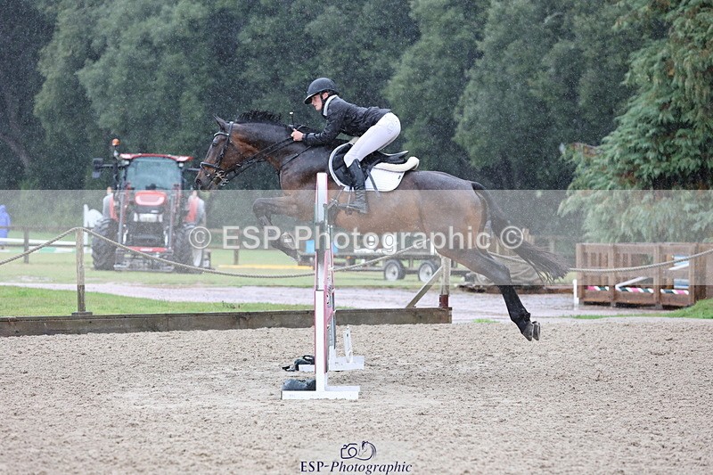 250831A-122717-10196 - Cls 42 Snr 1m Grand Prix