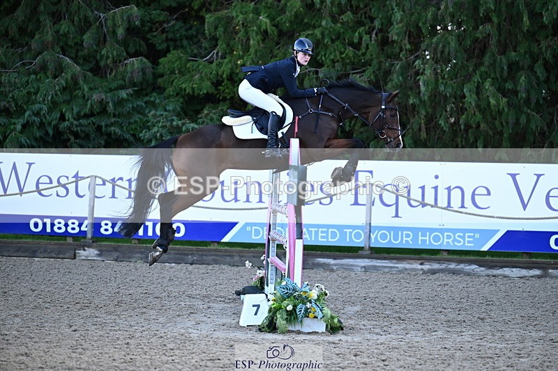 251024A-103740-06523 - B-169-Jessica.McCaldin