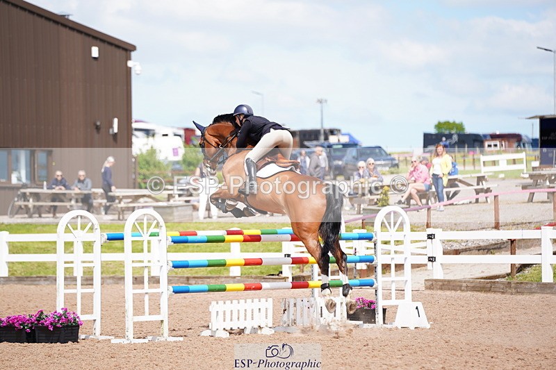 240525A-142136-06560 - Cls 18 National 1.40m