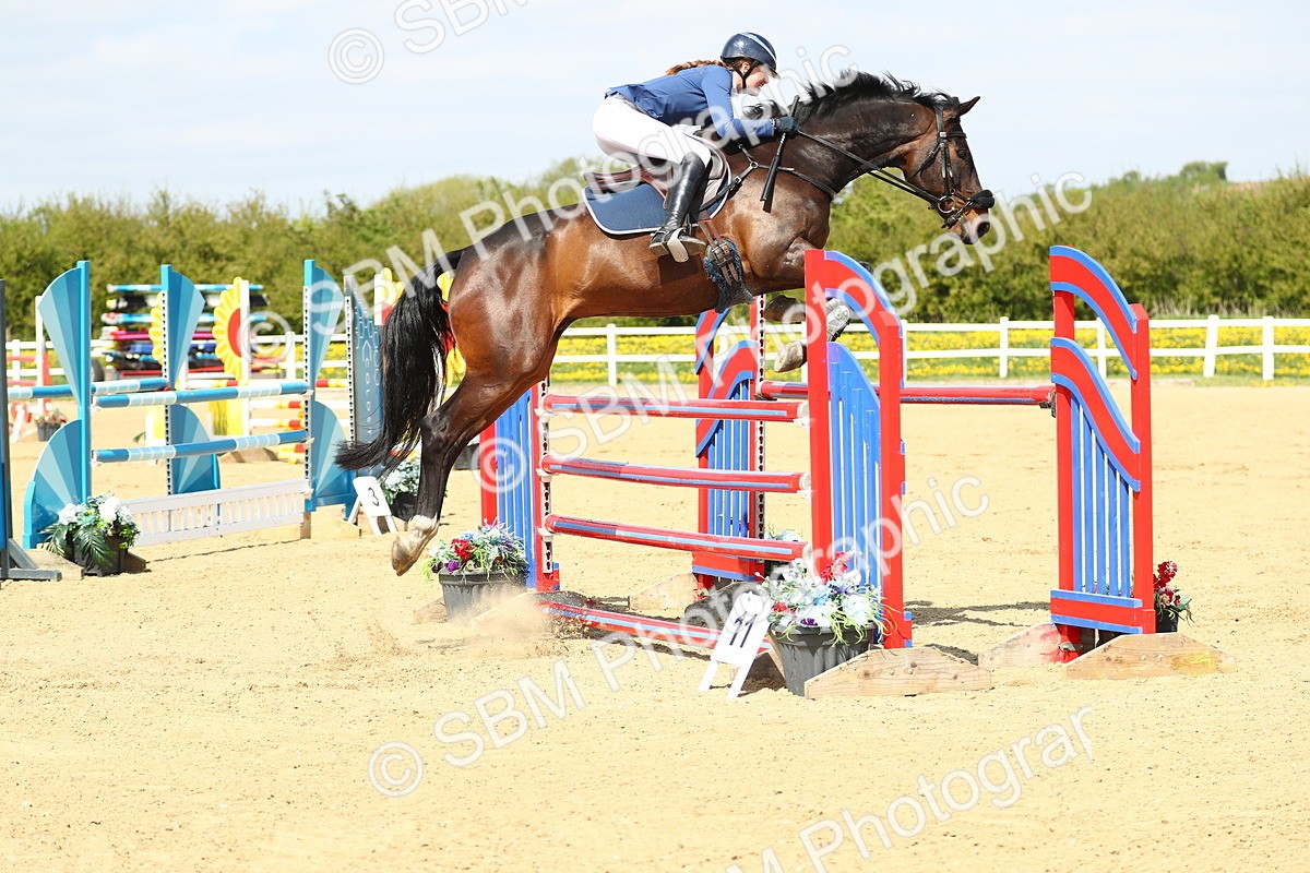 SBM_001347 - Class 5 - Senior Foxhunter 1.20m