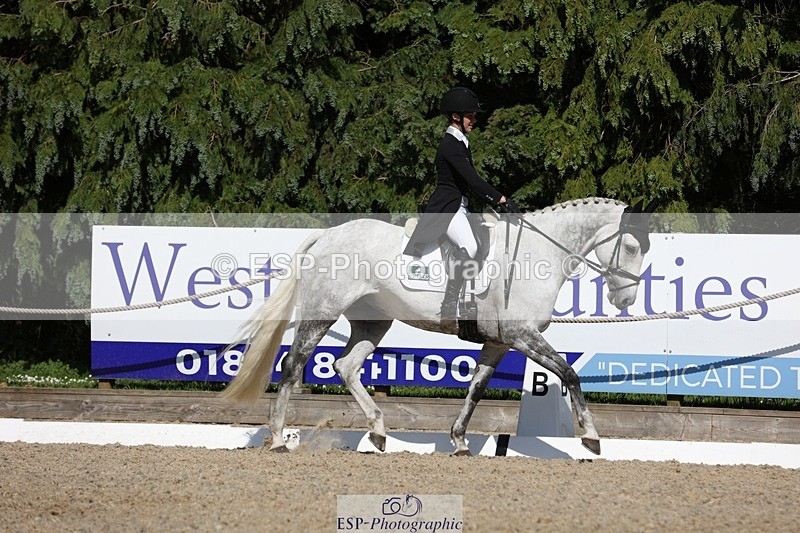 230526-161751-07795 - 170-MIND_OVER_MATTER-Lea_Boulesteix-WEDTrotUp+DR