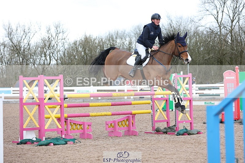 240223A-130112-01322 - Cls 5 Newcomers and 1.10m Open