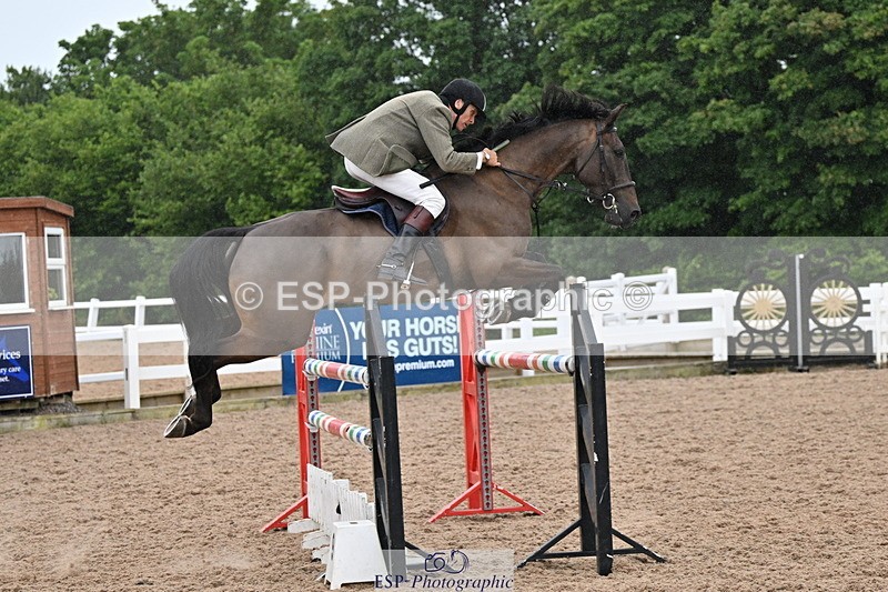 240703A-132533-00479 - Cls 05 Snr Fox & 1.20 Open