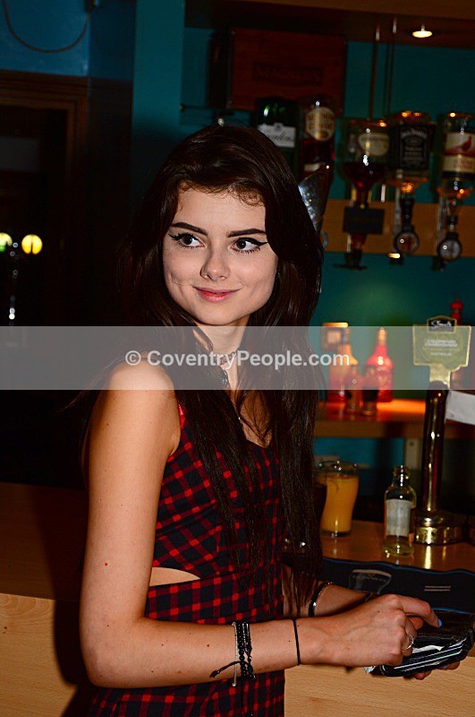 KIR_0139 - Kirstie