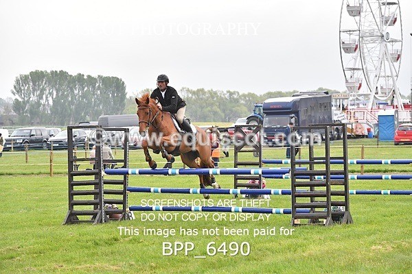 BPP_6490 - CLASS 1 Senior Newcomers/ 1.10m Open