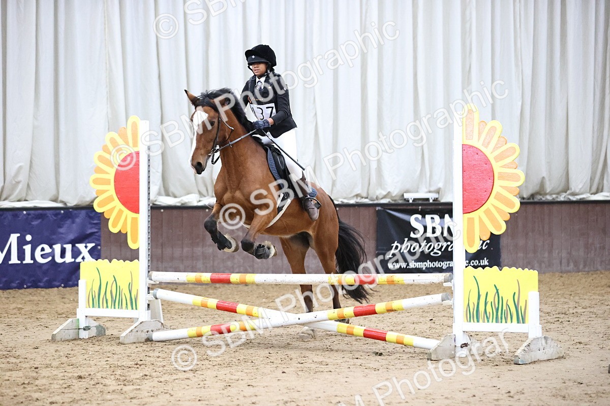 SBM_001361 - Class 5 - Henlow Veterinary Hospital 70cm