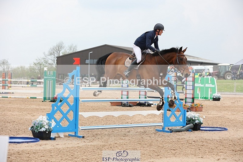 250424-124140-05531 - Cls 1 - 2 Star Small Tour