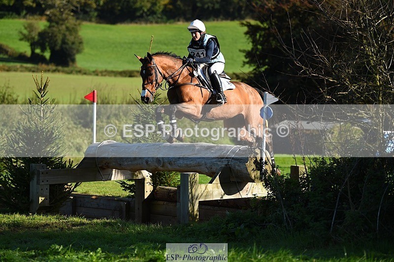 231022-111206-25757 - 241-HILDARE.HERMITAGE-Danielle.Mccormack-XC