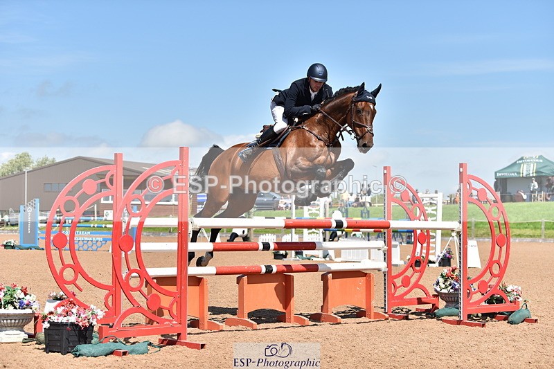 230810A-114900-00957 - Cls 9 Foxhunter