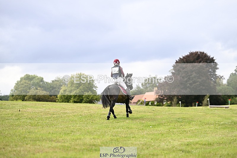 240825X-161239-36218 - 80cm XC 15.30 to 16.30