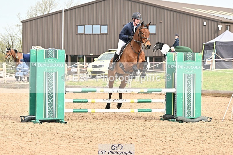 250416-093840-00066 - Cls 1 British Novice and 90cm