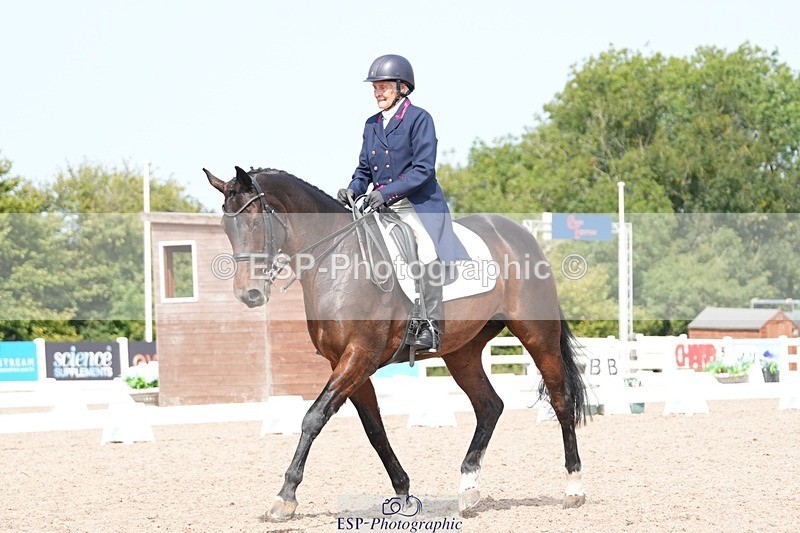 250815-120004-01026 - 015-Susan.LanzWellshead.Foxtrot