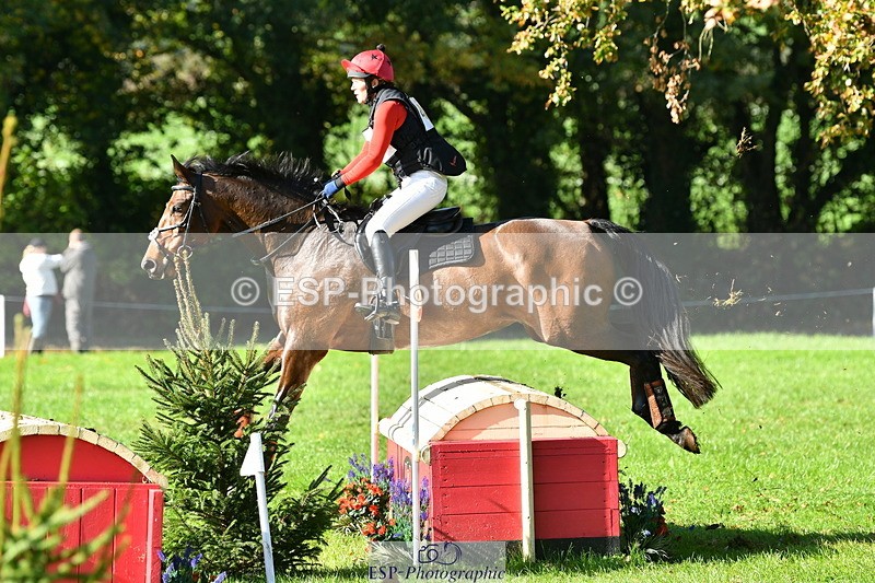 251025A-122705-19654 - F-420-Helen.Buckland