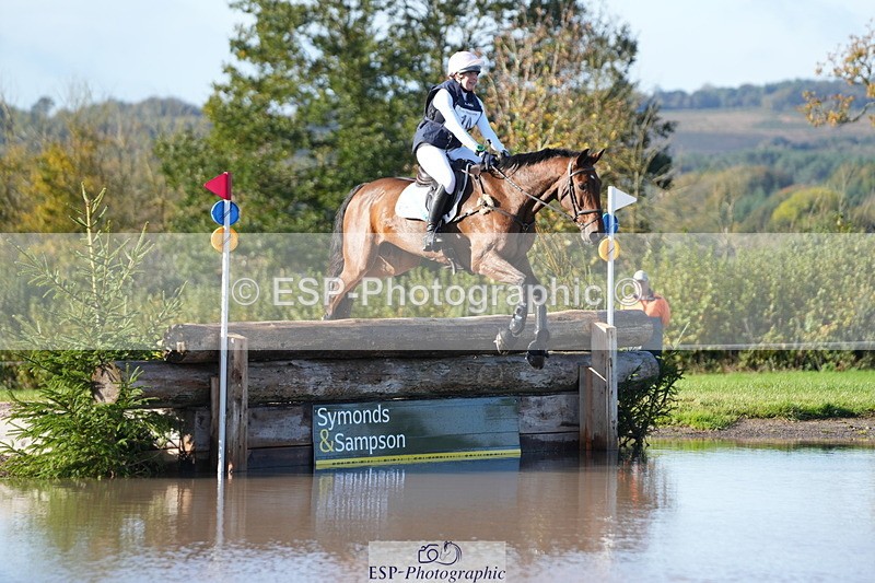 251024A-110202-07050 - A-010-Claire.Stallard-Penoyre