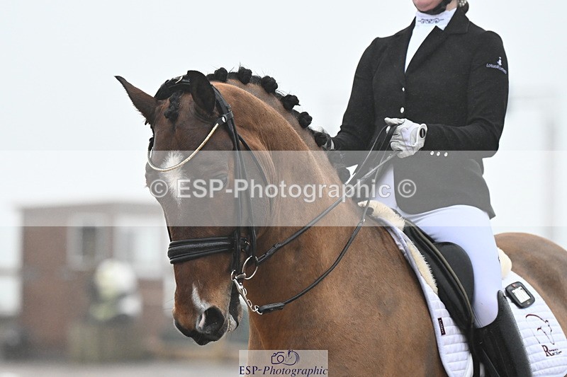 240217A-145842-03771 - 117-Jessie.Kirby-As.Well.de.la.Roche.CMF