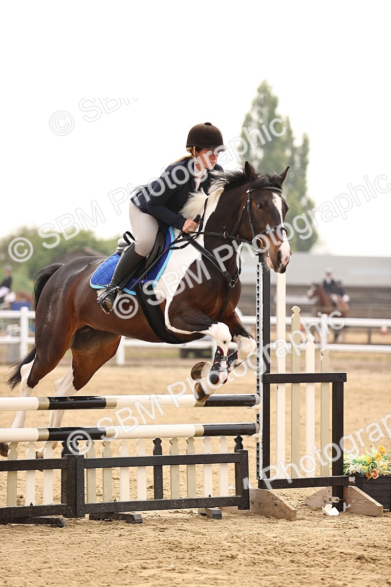  - Class 15 - Senior British novice - 90cm