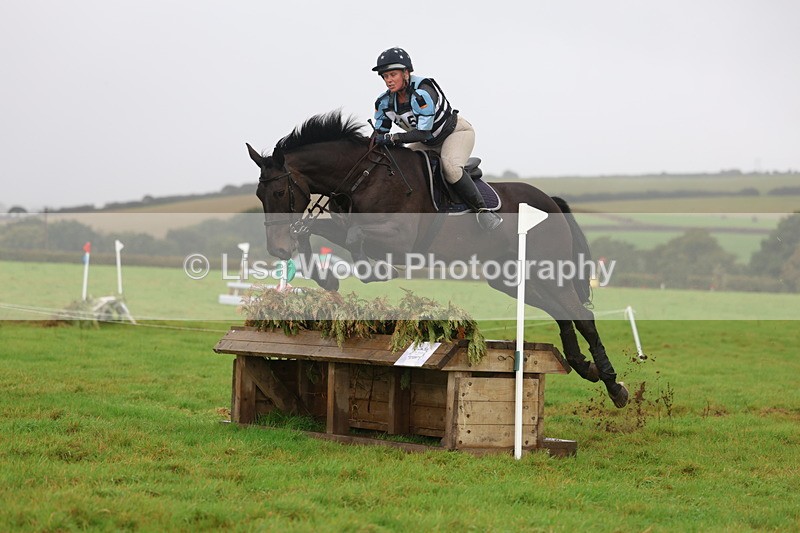 3E7A1852 - Class 4: 80cm: Box