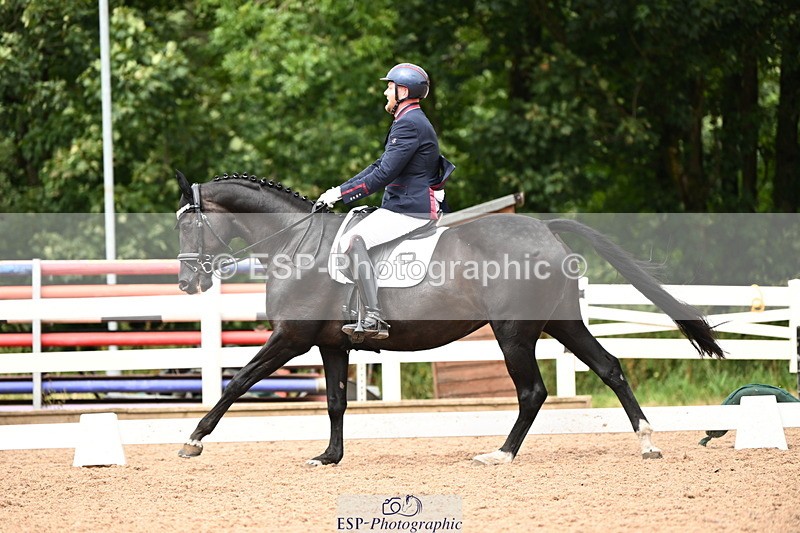 240815A-145812-02131 - 171-Martyn.Humphrey-Isabeau.May