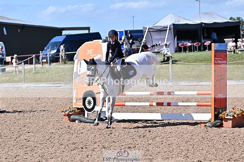 250627-160409-00619 - Cls 6 Stepping Stones 128cm and 138cm