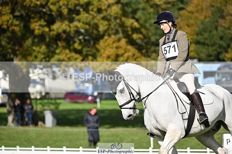 251024A-121854-09932 - G-571-Zoe.Mccanlis