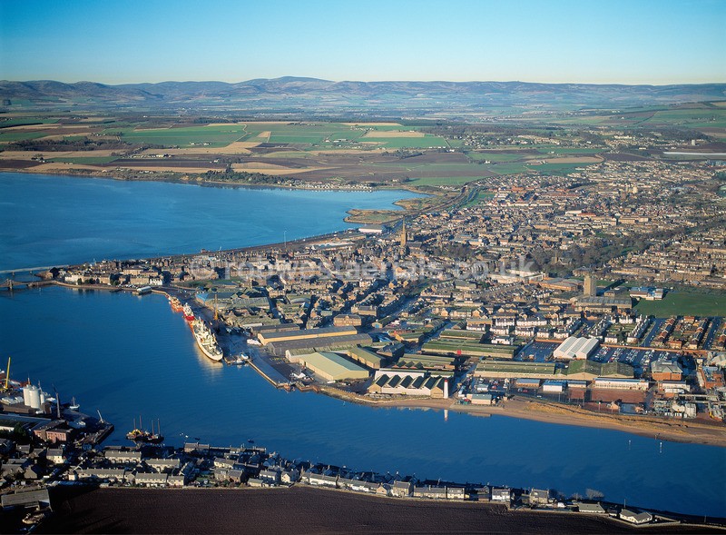A00201A Ferryden and the Town of Montrose - Settlements, infrastructure and attractions