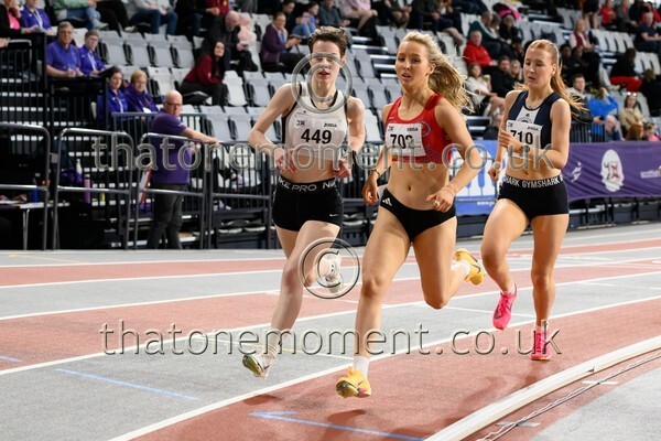 Age26SAT-916500 - Track Female Set Three