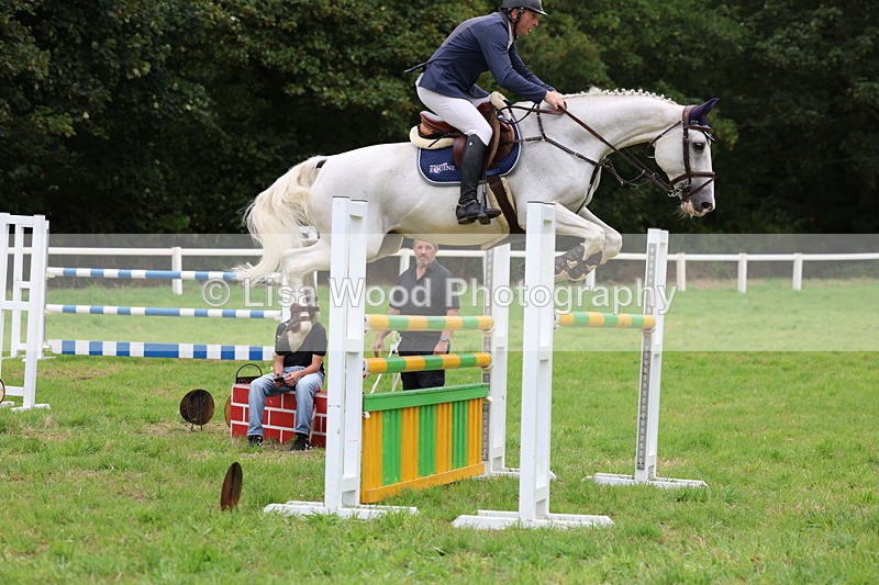 3E7A8349 - Class 8: Senior Foxhunter/1.20m open