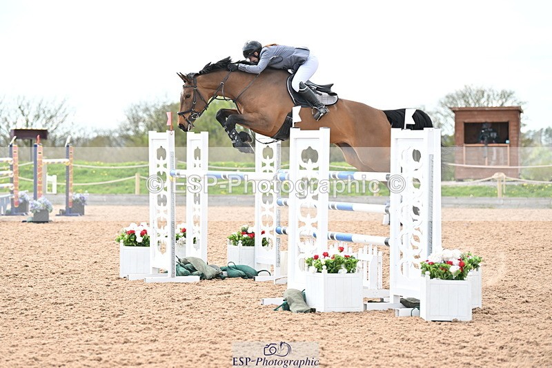 240418A-142615-04372 - Cls 9, 2 Star Big Tour 1.40m