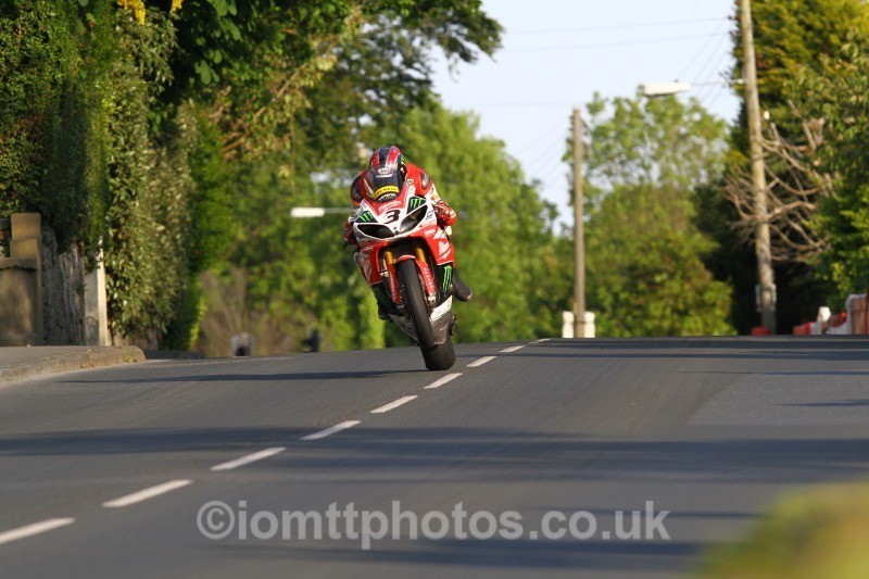 Ian Hutchinson Yamaha / Milwaukee Yamaha - Tuesday Practice Solos