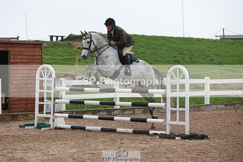 231112A-131820-04382 - Cls 20 Newcomers & 1.10m Open