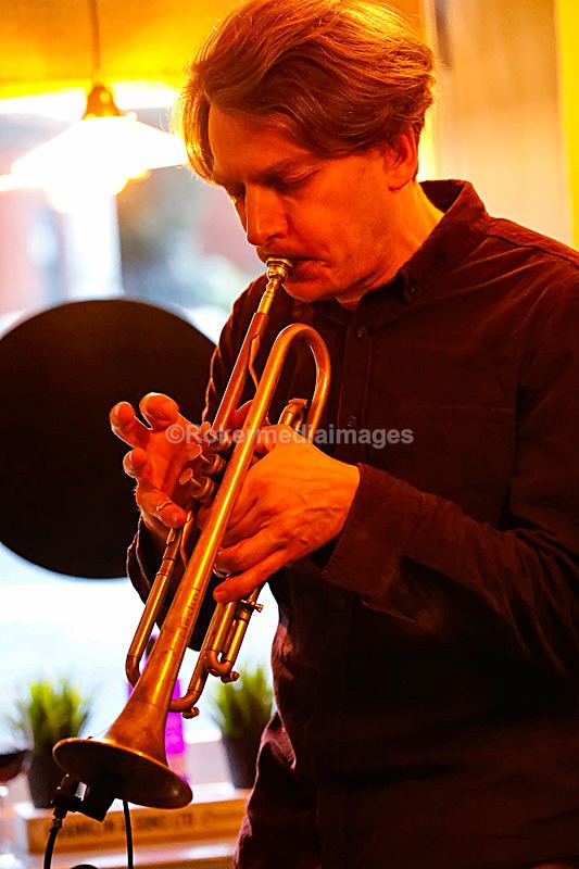  - BEN THOMAS & DAVIDE LOGIRI TRIO