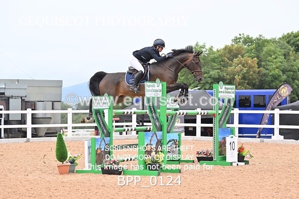 BPP_0124 - CLASS 25 SUN HOYS Redpost Equestrian Senior Foxhunter Second Round