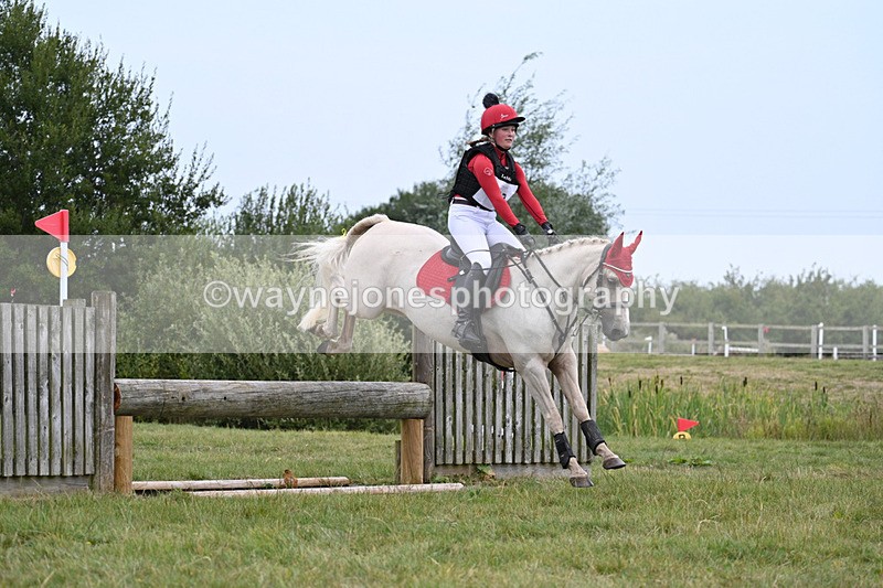 WJ7_8379 - 80cm XC Time 15:45 to 16:02