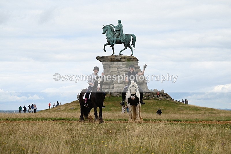 DSC_6615 - Time at Statue 12:45 to 13:15