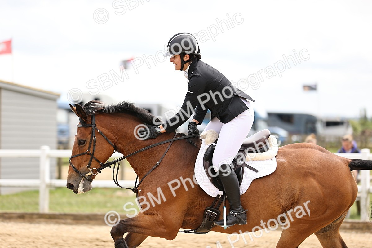 SBM_003173 - Class 11 - Senior Newcomers - 1.10m