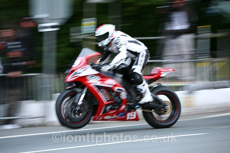  - Superstock Race