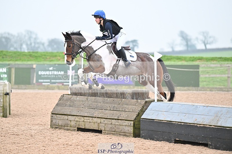 250118-134522-01303 - Cls 3A&B 90cm 13.20 to Coursewalk