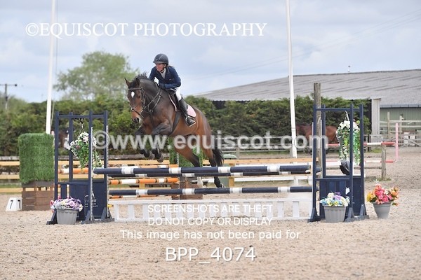 BPP_4074 - CLASS 4 Senior BritiNovice/ 90cm Open