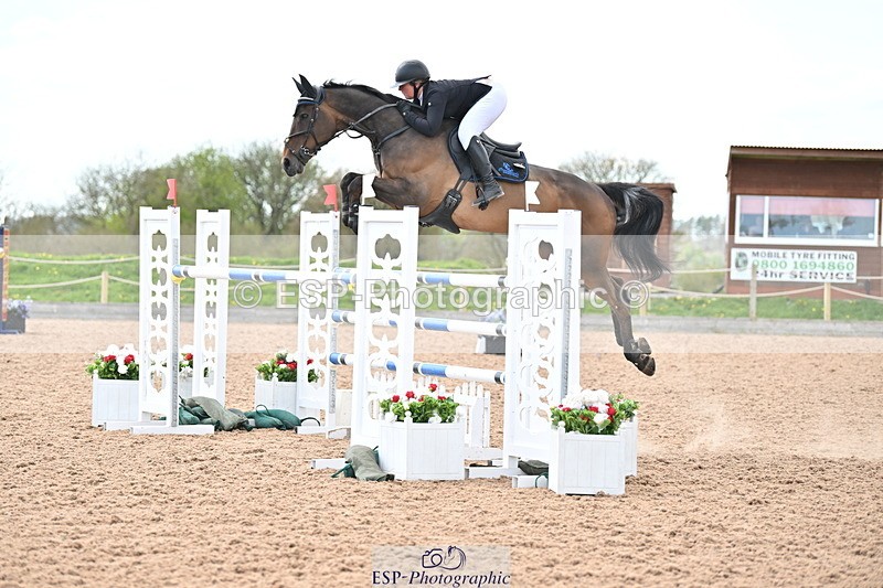 240418A-141617-04292 - Cls 9, 2 Star Big Tour 1.40m