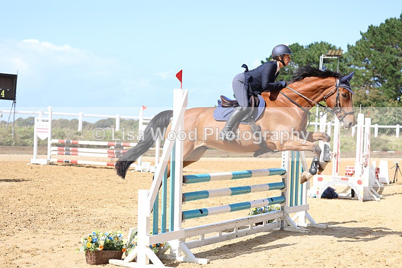 3E7A9437 - Class 9: Senior British Novice/90cm open