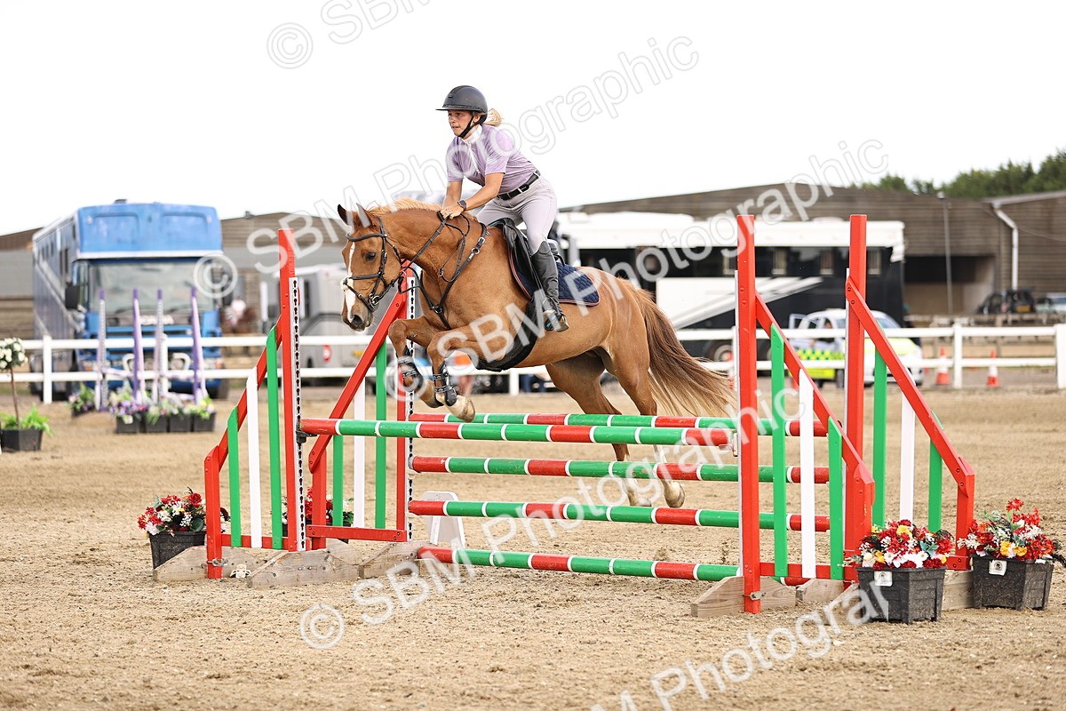 SBM_002358 - Class 18 - Ariat Senior British Novice- 90cm Open
