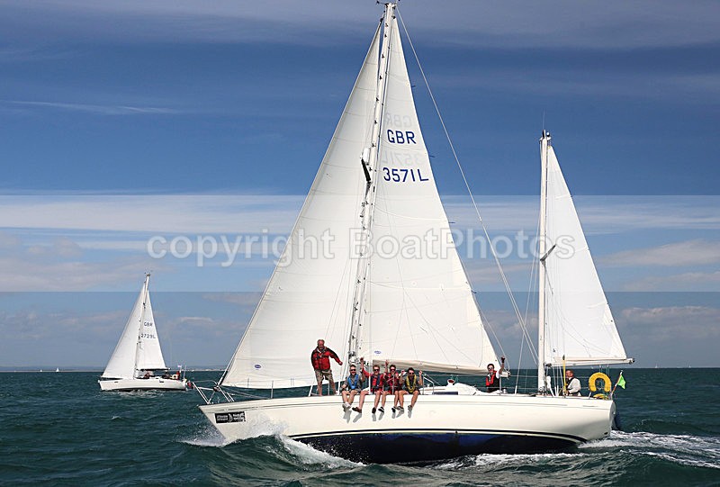 150627 GBR 357IL WT7A0120_E - ROUND THE ISLAND RACE - SATURDAY 27th JUNE 2015