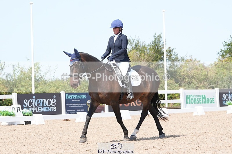 250817-131616-09627 - 195-Jacqui.BoltMocha.Fountain