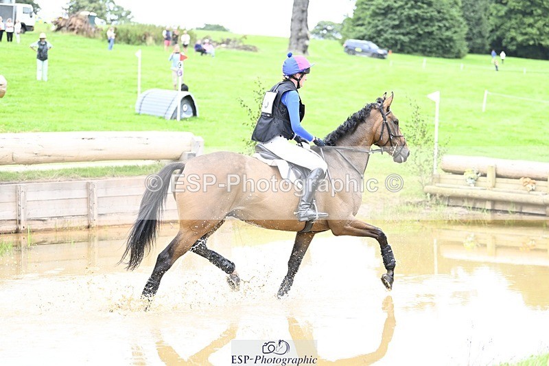 240803-115328-03819 - 015-Lara_Clarkson-NEWTIDE