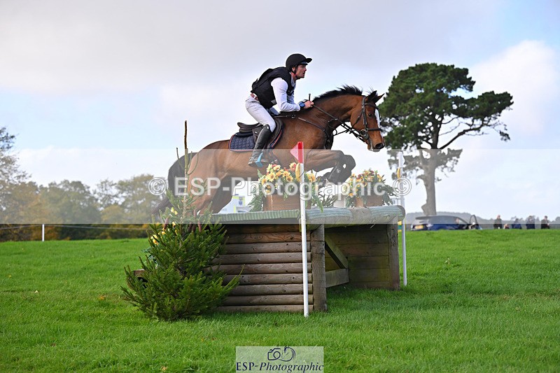 241025-113723-06743 - 013-Cameron.Beer-GREENLANES.LE.BAMBALOU