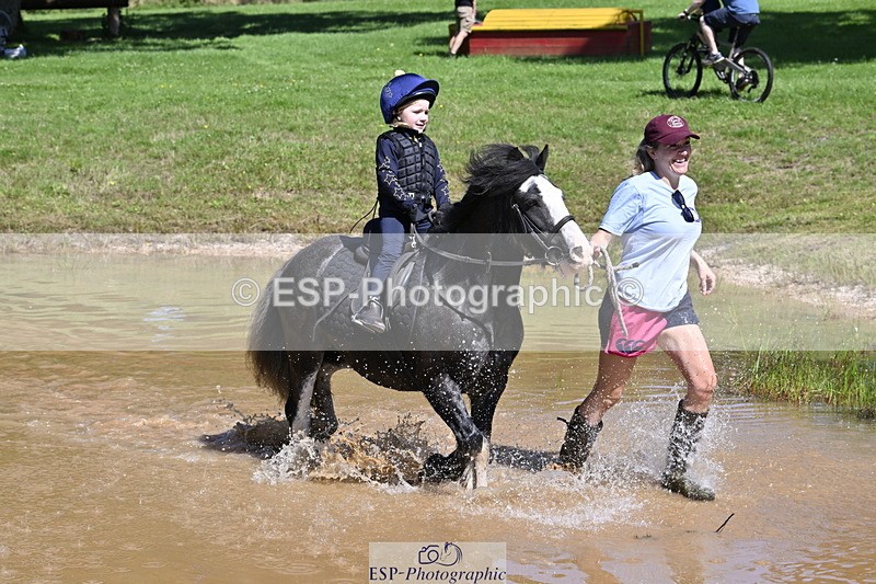 240728B-111631-01392 - Gemma's Group XC